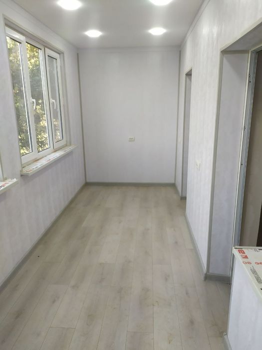 Кладка балкона аблицовичним