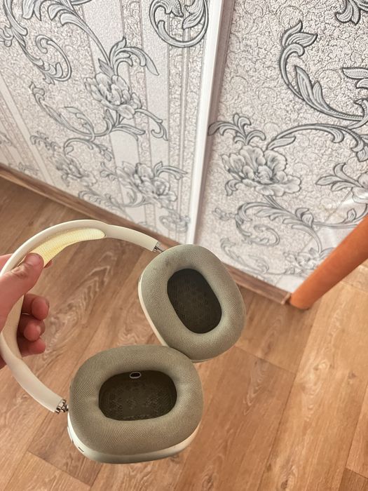 Эйрподс Макс новый