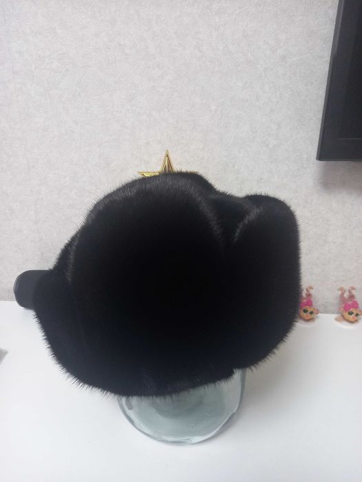 Продам норковую шапку.