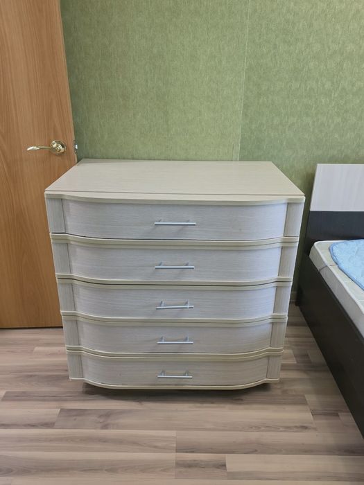 Продам спальный гарнитур есть доставка