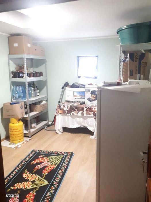 Casa com Hanu Conachi,3 camere,centrala pe lemne,80 000 euro neg