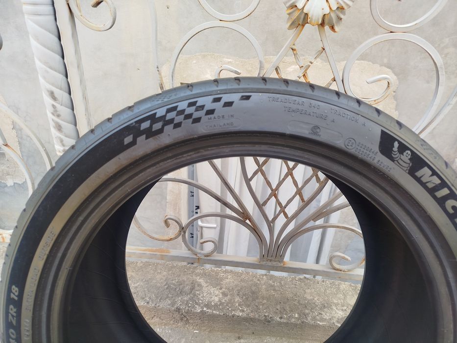 255 40 R18 Shina Michelin 1 dona