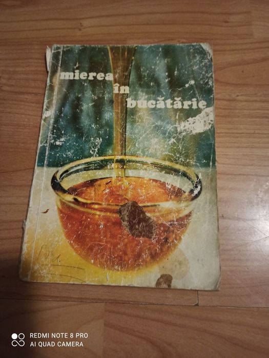 Carte de bucate Mierea in bucatarie