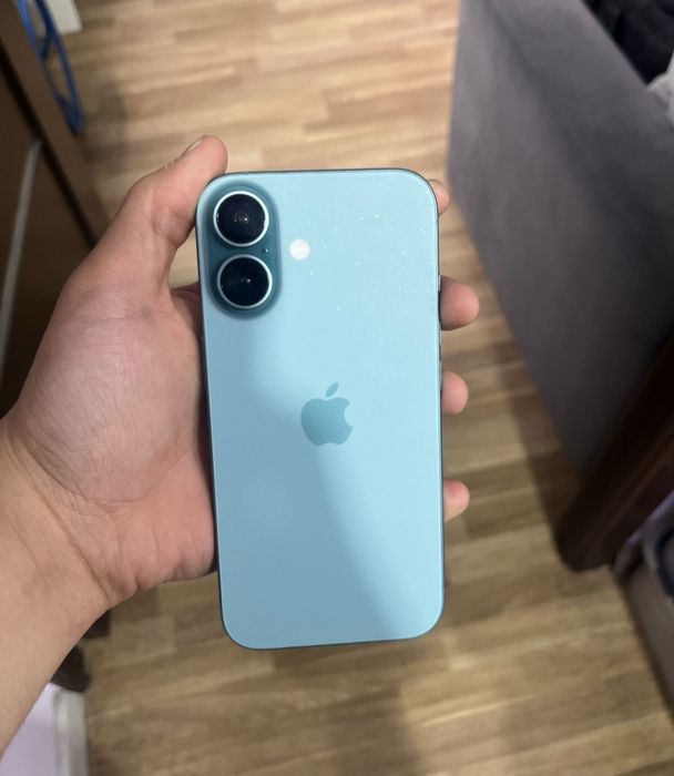 Iphone 16 prodam emkost 100