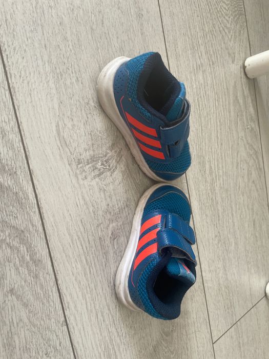 Adidași copii mărimea 20