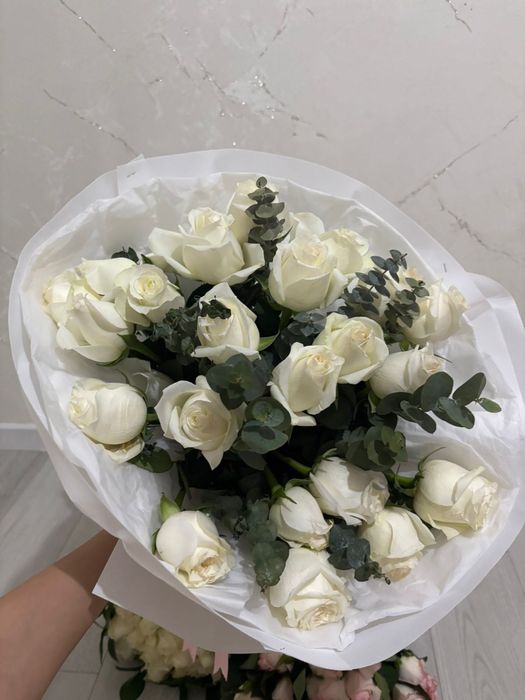 Цветы свежие розы