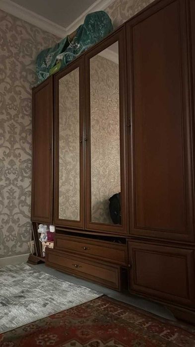 Спальный гарнитур
