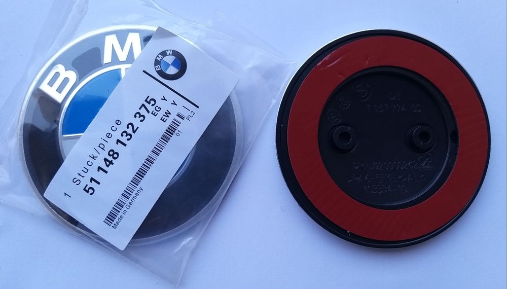 Емблеми за преден капак 82мм по стандарт за БМВ F10,F11,F30,F31,F01