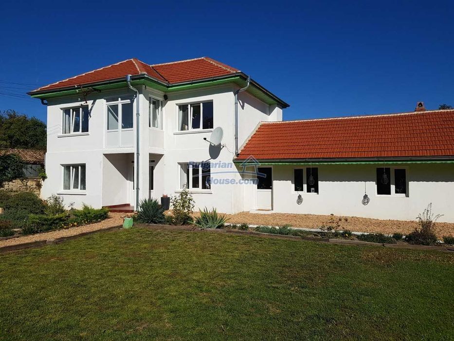 Продава се Къща в с. Обединение, Област Велико Търново - 200 кв.м за 675 €/кв.м - Снимка #1