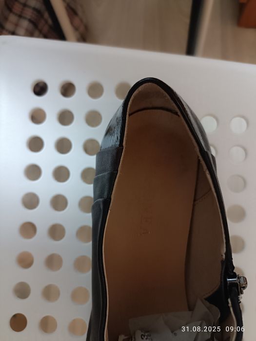 Продам обувь 39 размер