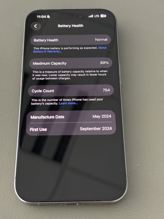 iPhone 15 Pro 128GB, liber rețea, garanție Altex 09.2026, baterie 89%, full box