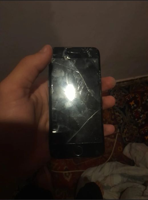Iphone 7G sotladi. SROCHNA !