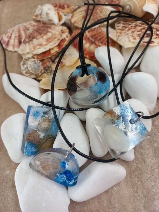 бижута от епоксидна смола