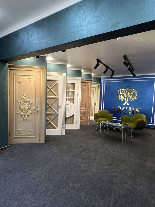 Arche fabrika eshiklari