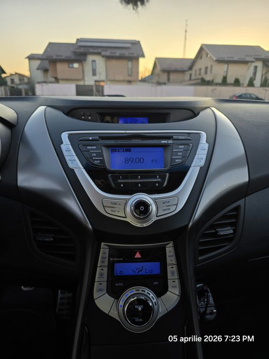 HYUNDAI Elantra 2012 — imagine 5