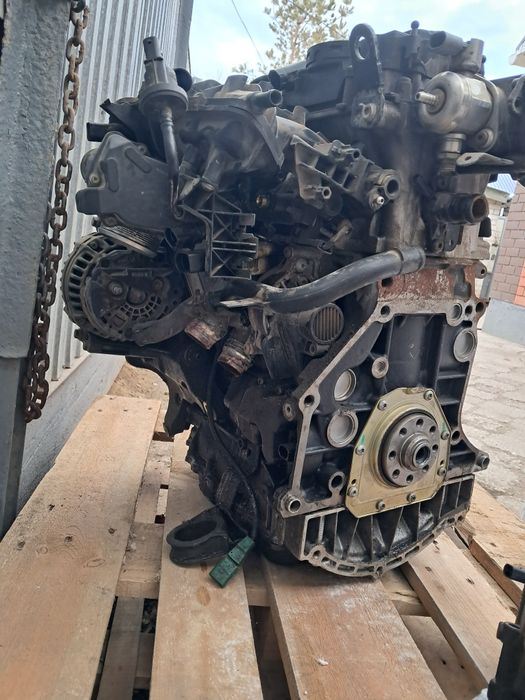 Продам двигатель  не рабочем сост бу