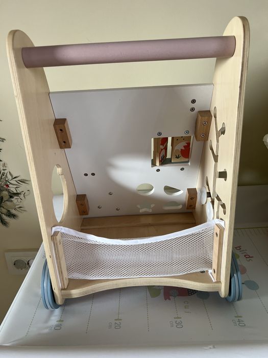 Проходилка за бебе / уокър