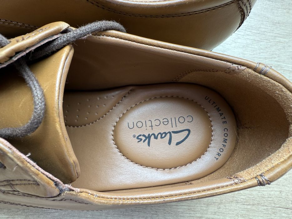 Чисто ново обувки Clarks