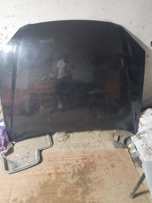 Продам капот и крыло