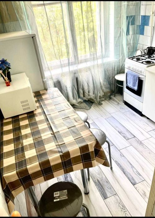 Сдам квартиру посуточно Маресьева 77