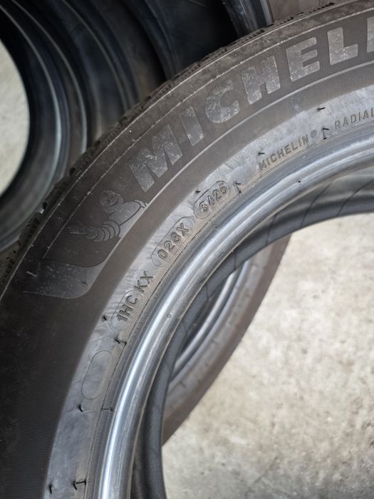 215/60/17 MICHELIN 4бр