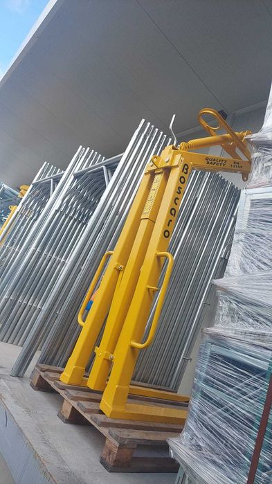 Bena beton cu furtun de 2 ml Boscaro de 800 l cu descarcare centrala - CT80 - provenienta Italia 7900 lei +tva
