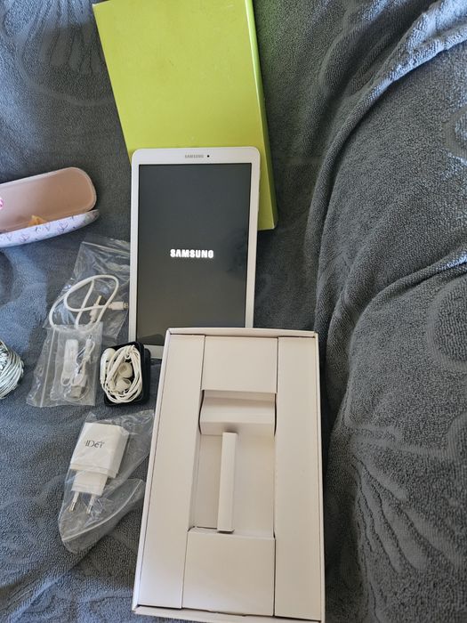 Tableta Samsung Galaxy Tab E