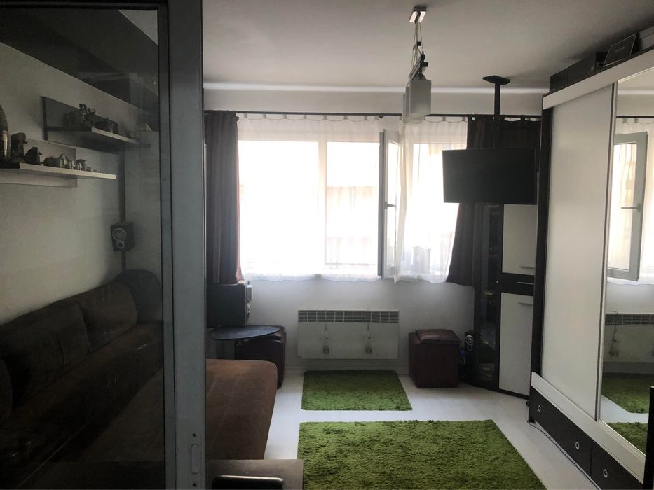 Inchiriez garsonieră