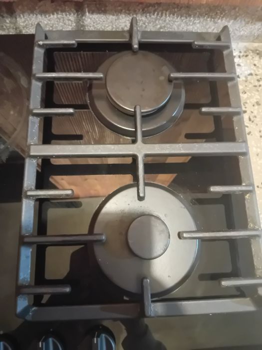 Комбиниран плот Gorenje – 2 газови и 2 електрически котлона