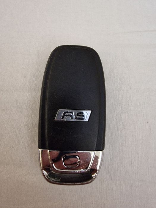 Ключ за Ауди Audi RS със чип за обучение в него