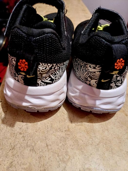 Два чифта детски маратонки, Nike, 100 % оригинални,  Номер 27 и 29