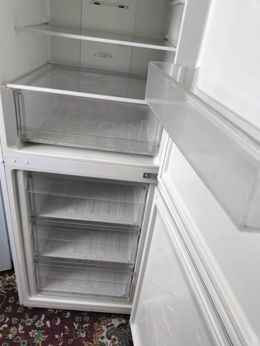 Продам холодильник