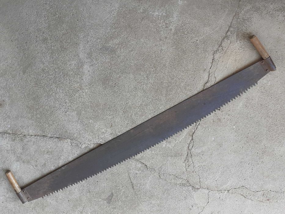 Пилу двуручную (СССР) - продам.