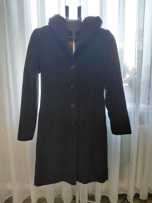 Продам женские куртки