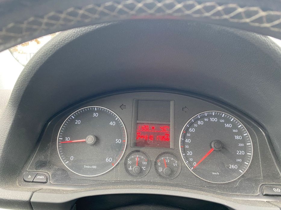 Vând VW Golf diesel model 2008