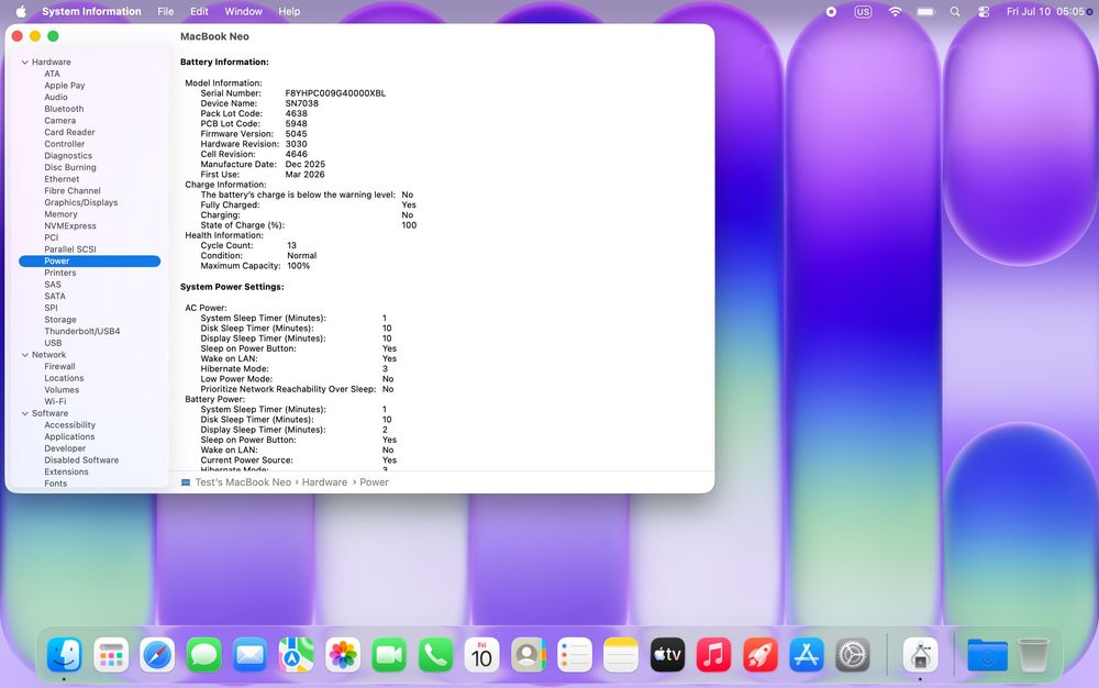 MacBook Neo 13'' 256GB 8GB RAM Silver serios și cu 13 cicluri de incarcare!