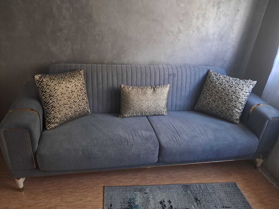 Canapea extensibila in stare perfectă aproape nouă folosita ocazional