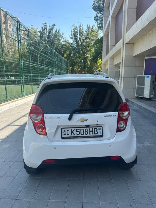Shevrolet spark sotiladi