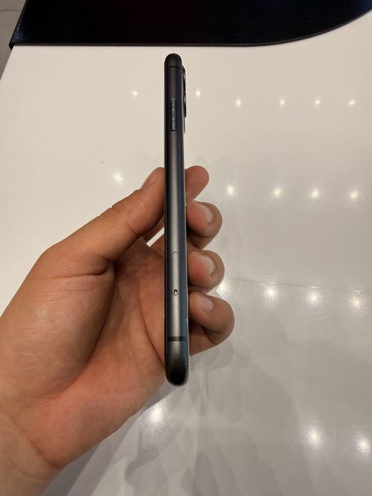 Iphone 8 64Gb. Iphone 11 64 Gb