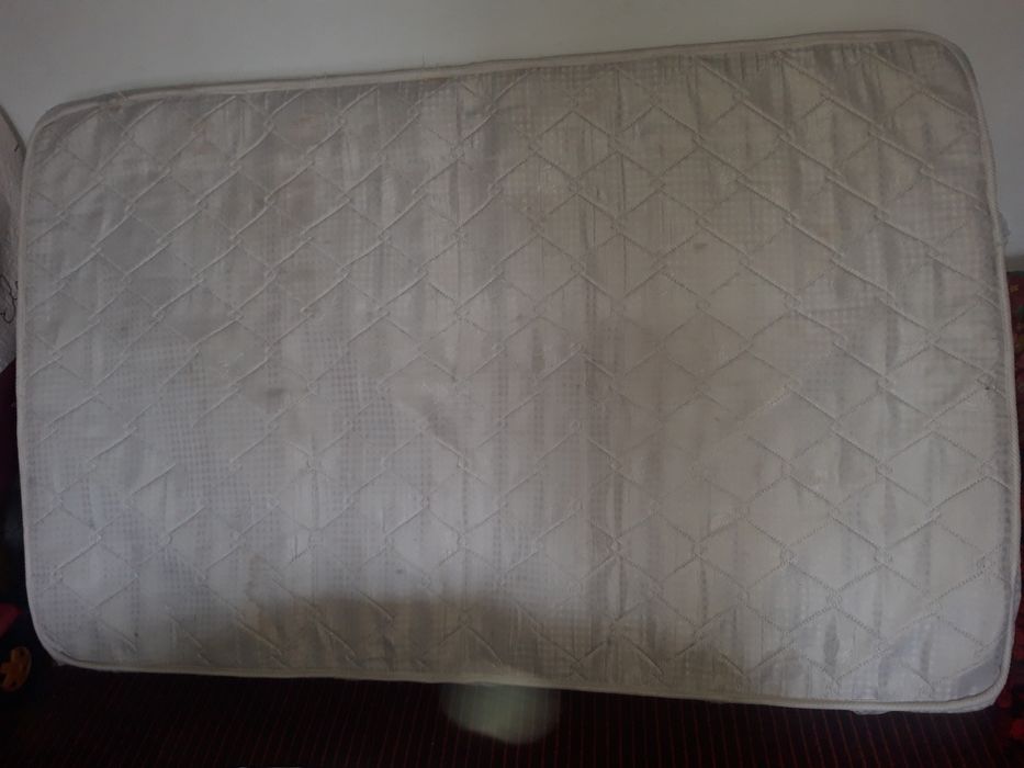 Матрас Полуторка. Находится в посёлке Шелек.