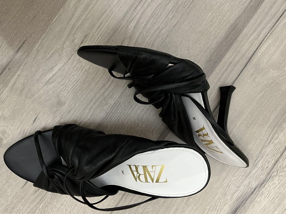 босоножки Zara новые