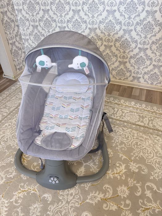 Продам шезлонг детский