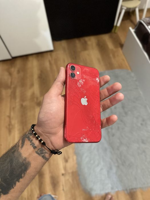 Se vinde iphone 11