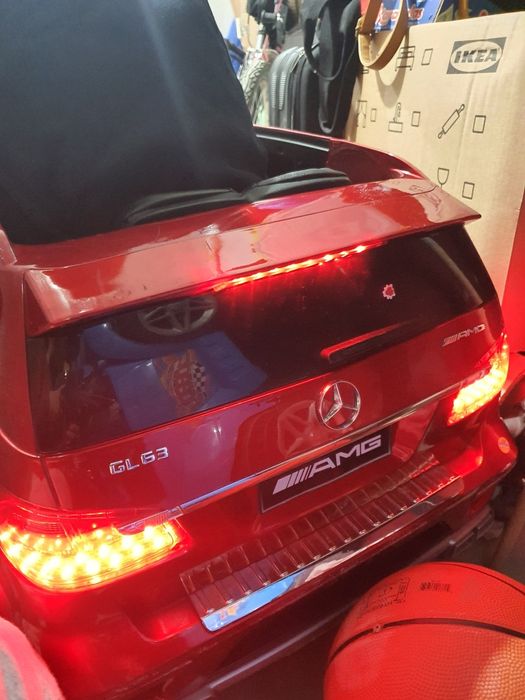 Masina electrica pentru copii