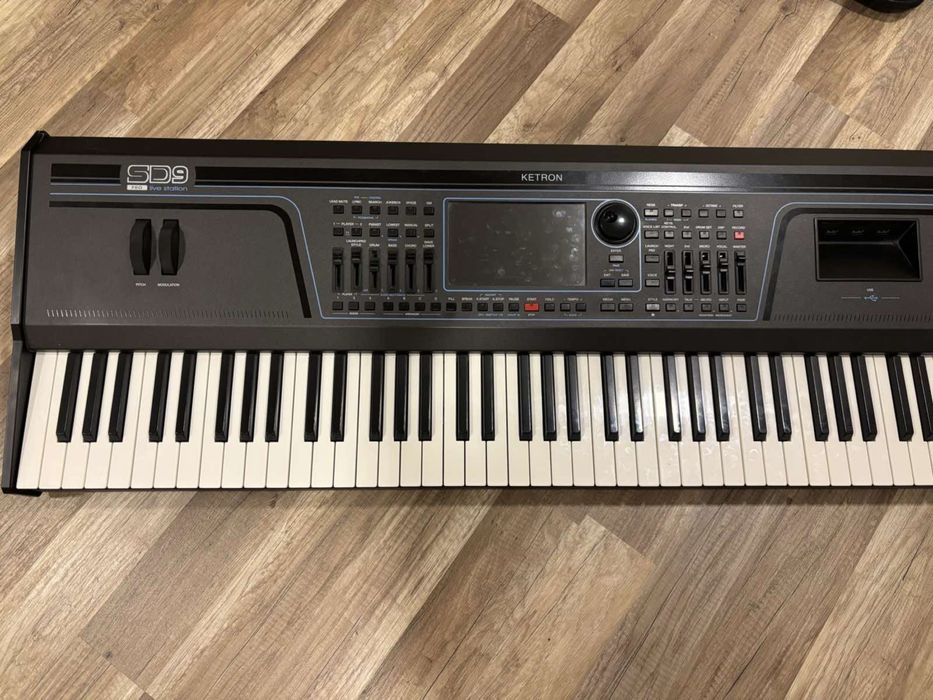Корг korg ketron sd9