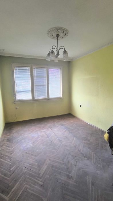 Продава се Четиристаен апартамент в Стара Загора, Център - 89 кв.м за 1742 €/кв.м - Снимка #4