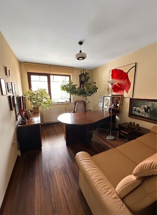 Apartament 3 camere, parcare exterioara , Andrei  Muresanu