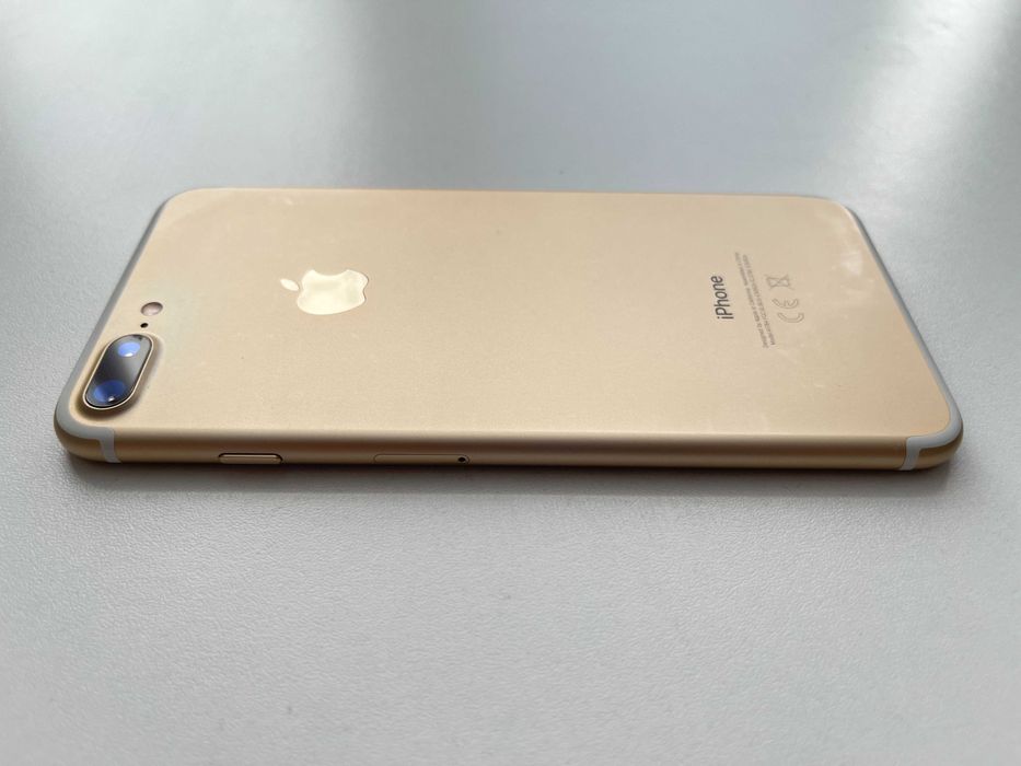 Продам iPhone 7 plus б/у