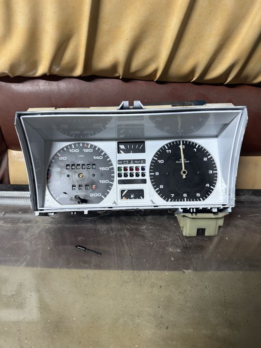 Продам приборную панель