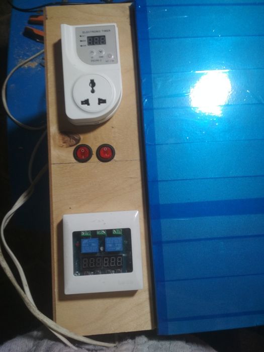 Инкубатор на 150 яиц